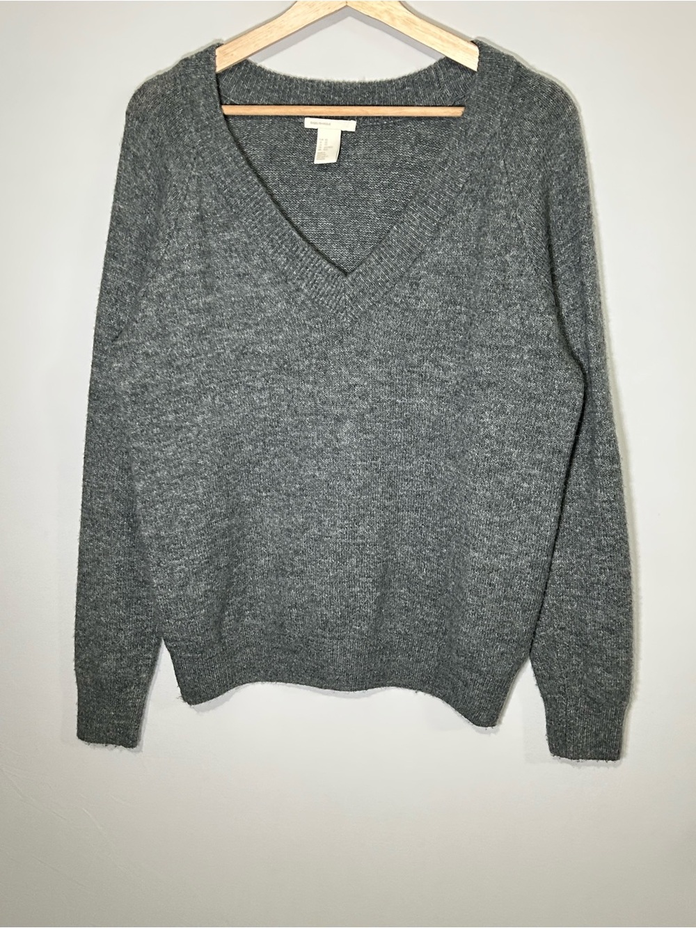 H&M Soft Oversized Charcoal Grey V-Neck Knit Sweater XS - Picture 2 of 9
